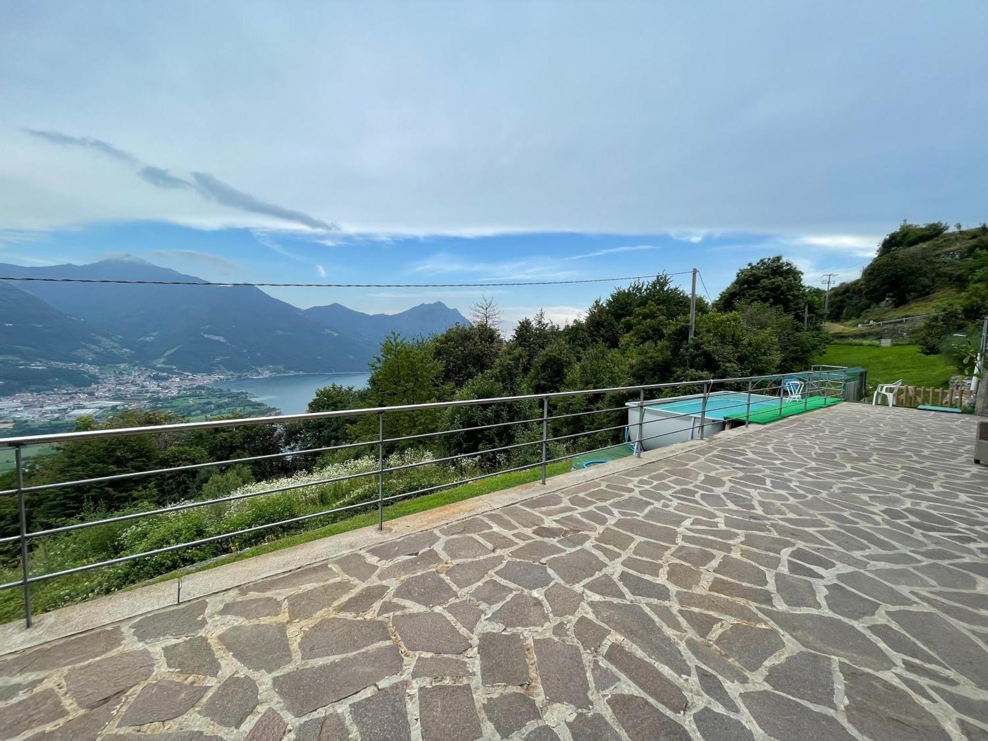 B&B Bunela Costa Volpino Екстериор снимка